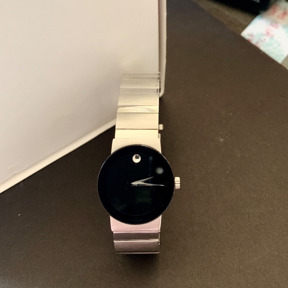 EUC MOVADO Classic Stainless Steel watch (28mm) - Picture 13 of 15